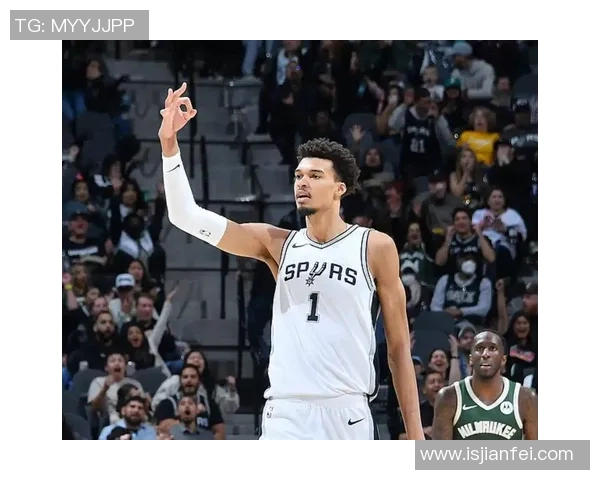 文班亚马首场比赛表现惊人5次盖帽并隔扣字母哥引发热烈讨论